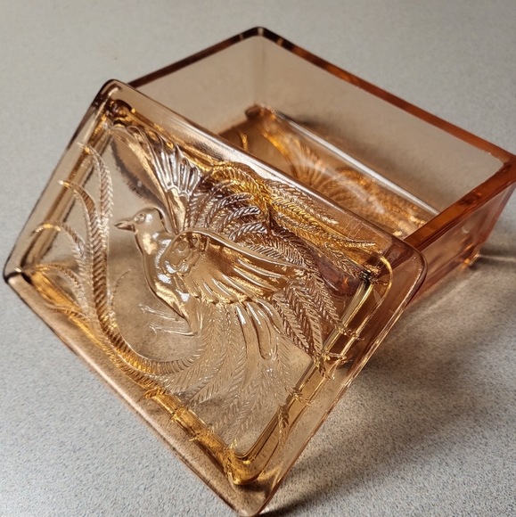 Vintage Amber Bird of Paradise trinket Box - Picture 3 of 3